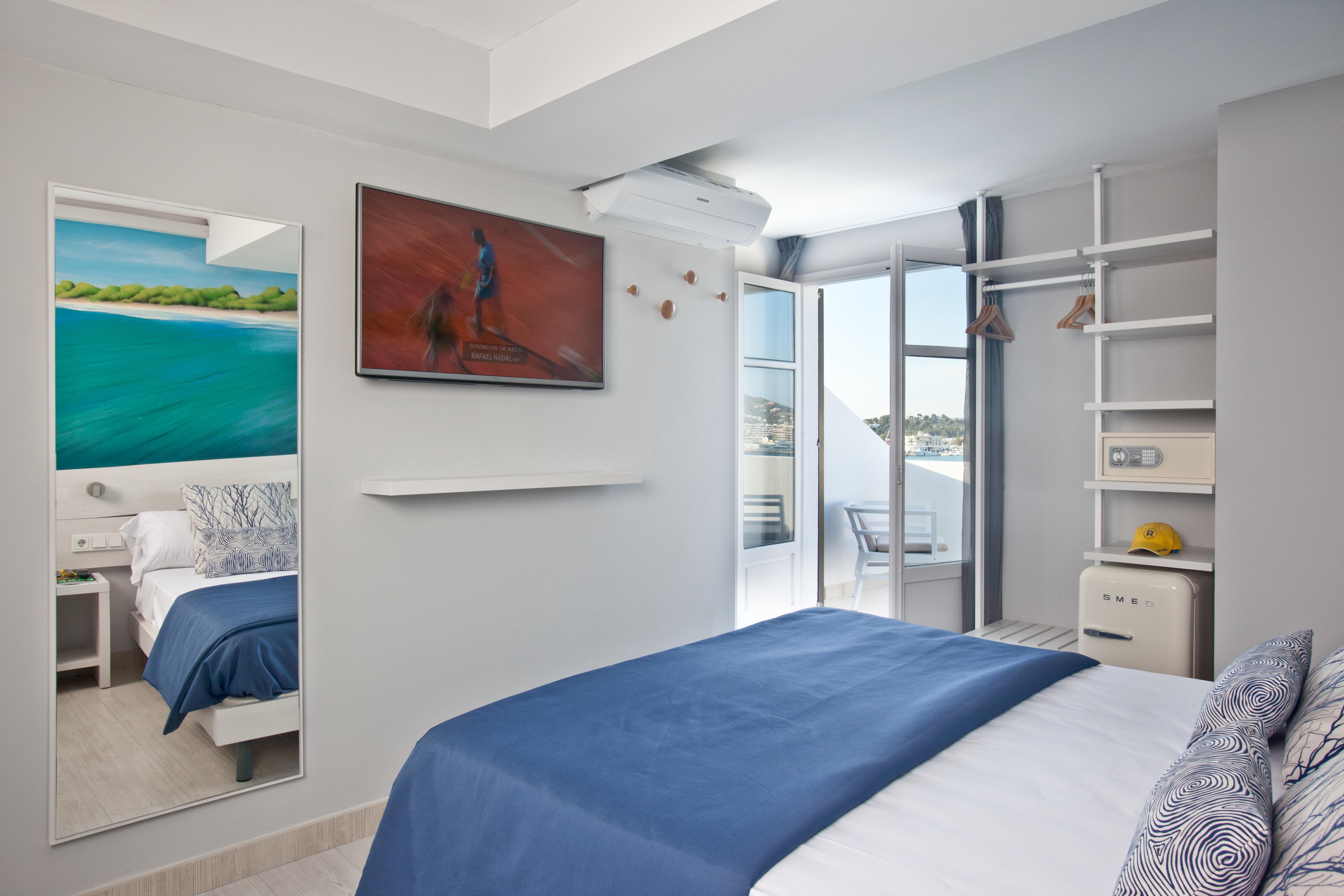 Ryans La Marina Hotel Ibiza
