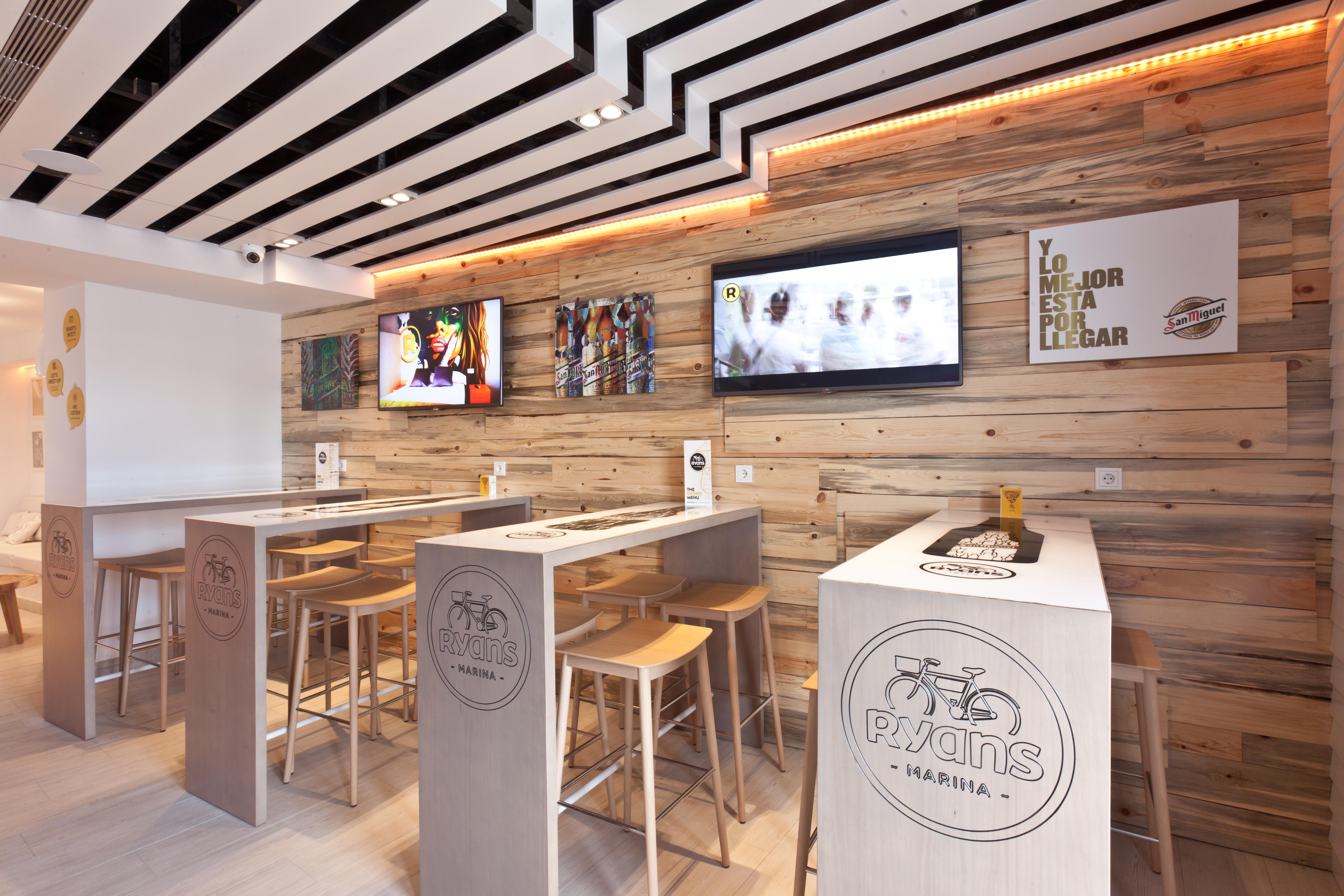 Hotel Ryans La Marina Ibiza
