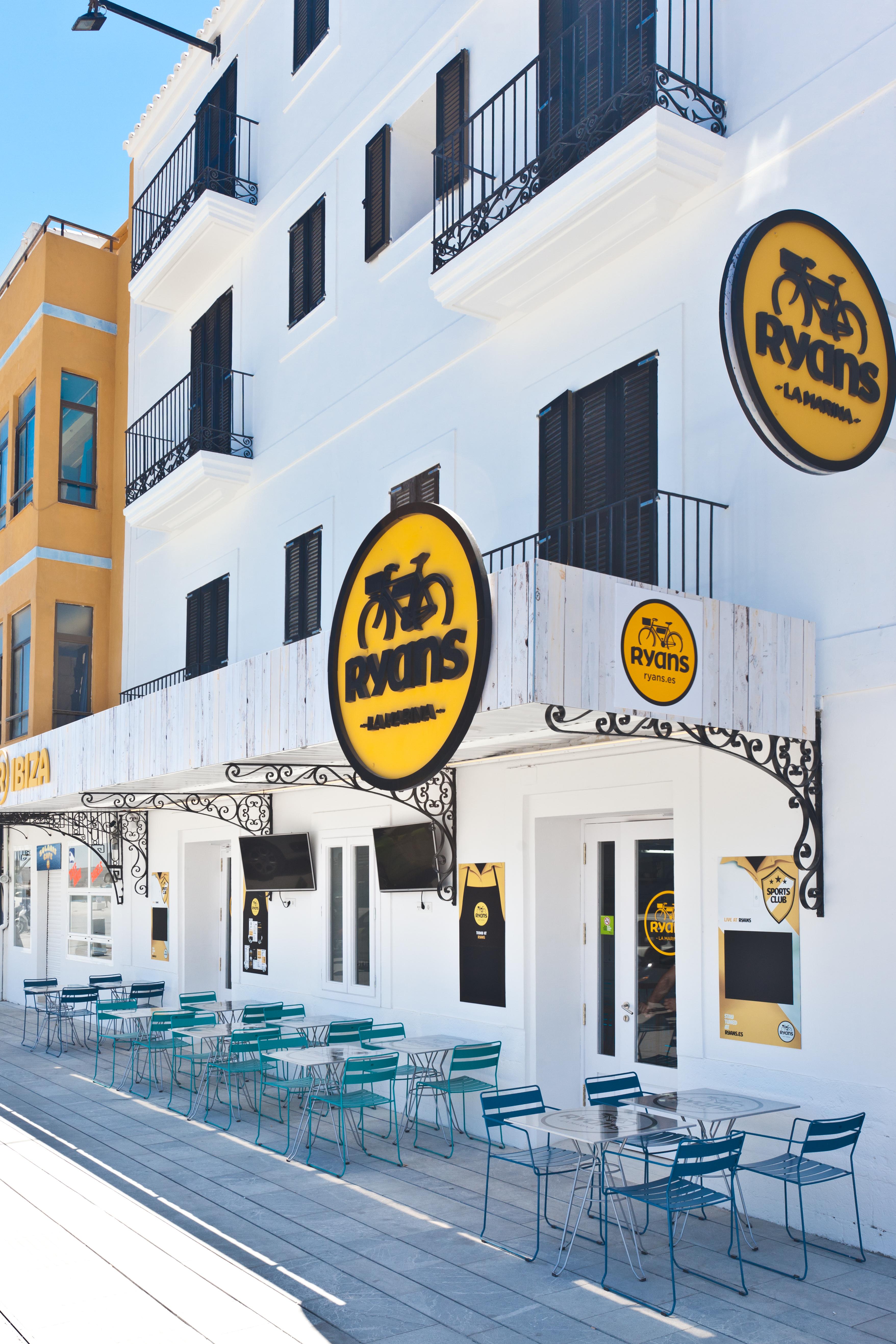 Ryans La Marina 3*