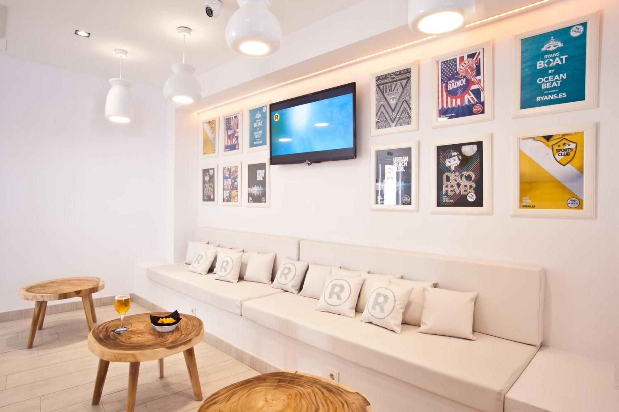 Hotel Ryans La Marina Ibiza